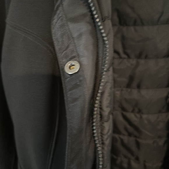 North Face Winter Jacket - Picture 6 of 9